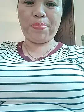 Stripchat Watch Live Sex Cams of -Yeyi-
