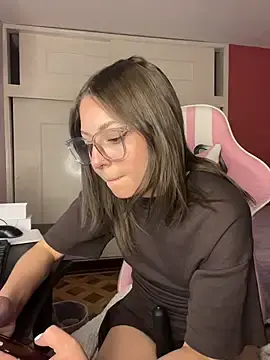 Stripchat Best live sex cam show of PrettyAmber