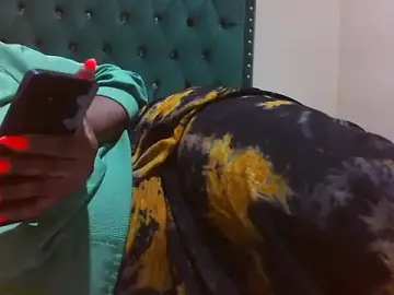 Stripchat Nude Webcam of Sexy_Riri