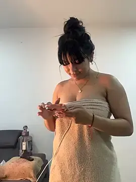 Stripchat Free Porn Cam of BrendaCrean