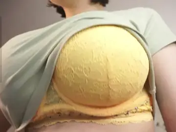 Stripchat Live Sex Cam of RoxannaCarver