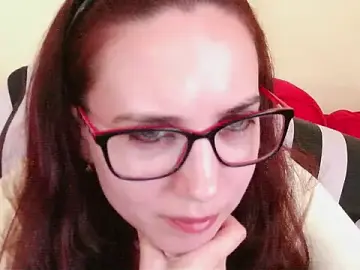 Stripchat Watch Live Sex Cams of EmilyHotAngel