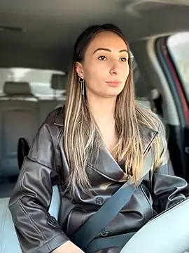 Stripchat Sex Cam of Wonder_Kari