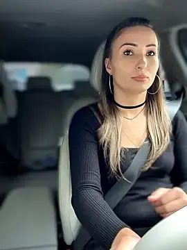 Stripchat Watch Live Sex Cams of Wonder_Kari