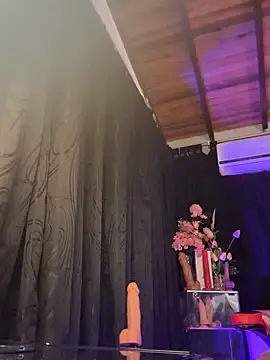 Stripchat Adult Webcams of monroe_777