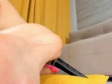 Stripchat Adult Webcams of IreneHabibi