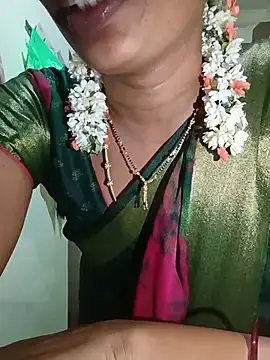 Stripchat Free Porn Cam of Kavya5500