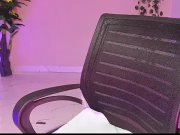 Stripchat Adult Webcam of Saira_Hotty