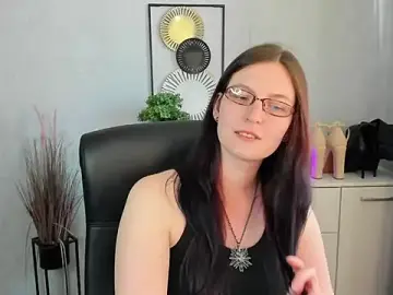 Stripchat Best live sex cam show of emmaxDelight
