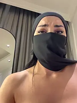 Stripchat Free Porn Cam of Blackpearll1