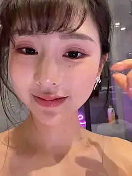 Stripchat Free Live Porn of nidekikibabe-2026