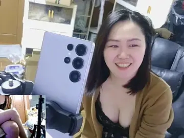 Stripchat Live Sex Cam of rami0428