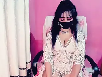 Stripchat Nude Webcam of Sweetie_Fox_XXX