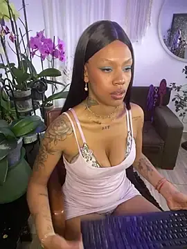 Stripchat Live Sex of haiiley_more