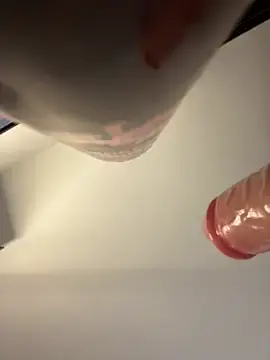 Stripchat Live Sex of Emmily_19