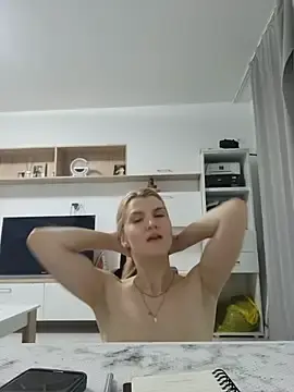 Stripchat Adult Webcam of LyaExoticStar