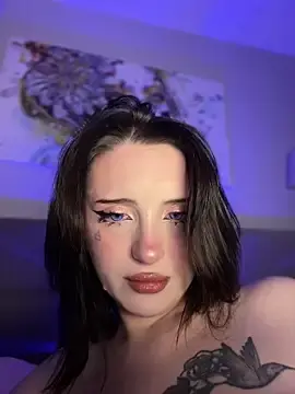 Stripchat Live Sex Cam of Melissa_cum