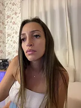 Stripchat Free Live Porn of BelleLouiseVp