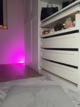 Stripchat Sex Cam of HotBella-