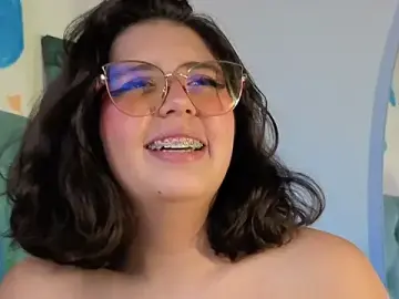 Stripchat Live Sex of Paola_Lyon_