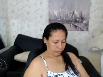 Stripchat Free Porn Cam of mature_martina