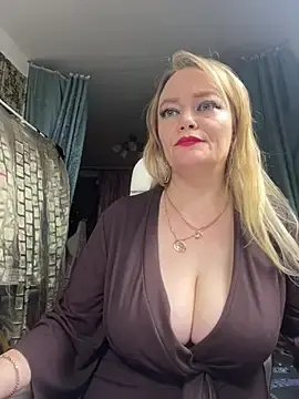 Stripchat Watch Live Sex Cams of Sweet-blonde