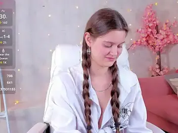 Stripchat Live Sex Cam of Renesmy_Black