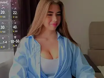 Stripchat Live Sex Cam of evapuffy