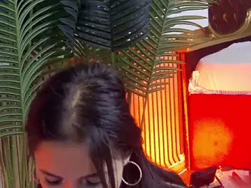 Stripchat Watch Live Sex Cams of CarolinaBlair