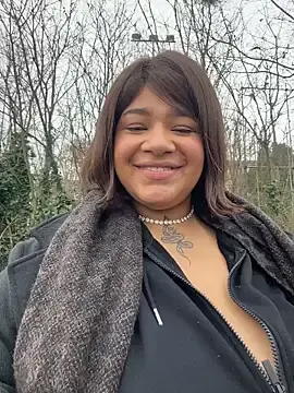 Stripchat Best Webcam of SashaLiciosa_