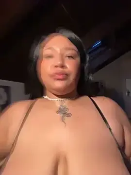 Stripchat Free Porn Cam of SashaLiciosa_