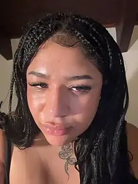 Stripchat Free Porn Cam of SashaLiciosa_