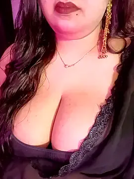 Stripchat Free Live Porn of Suhanakhan04