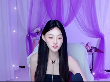 Stripchat Live Sex Cam of Tili_Lucky