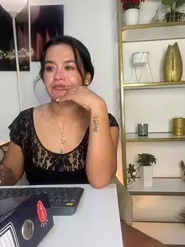 Stripchat Free Porn Cam of Nicooll_07