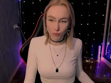 Stripchat Adult Webcam of crybambi