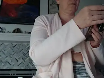 Stripchat Live Sex Cam of AuroraWillows