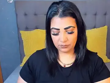 Stripchat Live Porn of AmyCubes