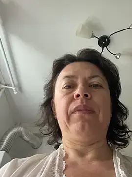 Stripchat Watch Live Sex Cams of Kiramagic