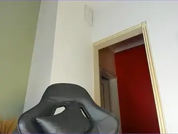 Stripchat Nude Webcam of taeni_lara