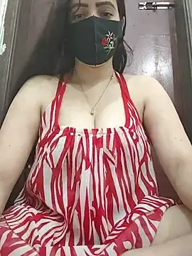 Stripchat Adult Webcam of Saanvi-Sen