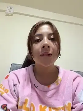 Stripchat Free Porn Cam of Karlee_Grey1