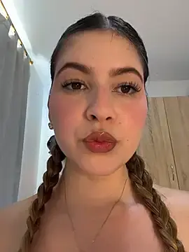 Stripchat Free Porn Cam of naughty__angel