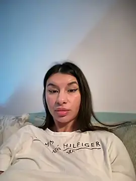 Stripchat Live Sex Cam of DramaQueen__