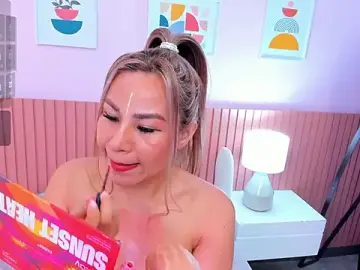 Stripchat Live Porn of katia_expensive