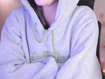 Stripchat Sex Cam of SpiderIily