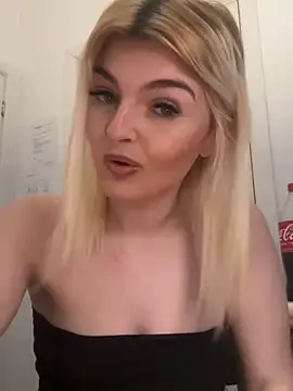 Stripchat Adult Video Chat of rosie-hipstergal