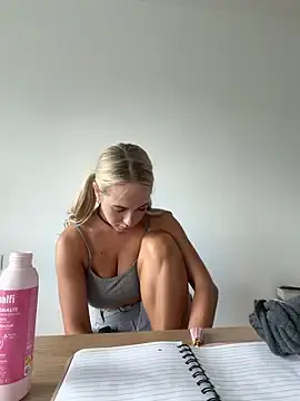 Stripchat Live Sex of streetdoll