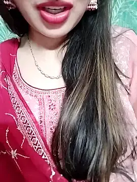 Stripchat Free Porn Cam of Noor_Darliing