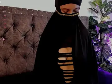 Stripchat Free Porn Cam of Anaan_01